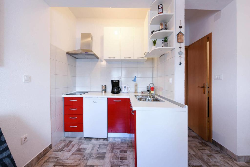 Apartments Sea Star Ivana Marina Εξωτερικό φωτογραφία